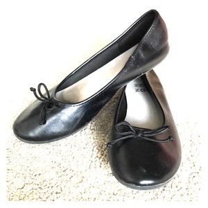 Black flats for girls